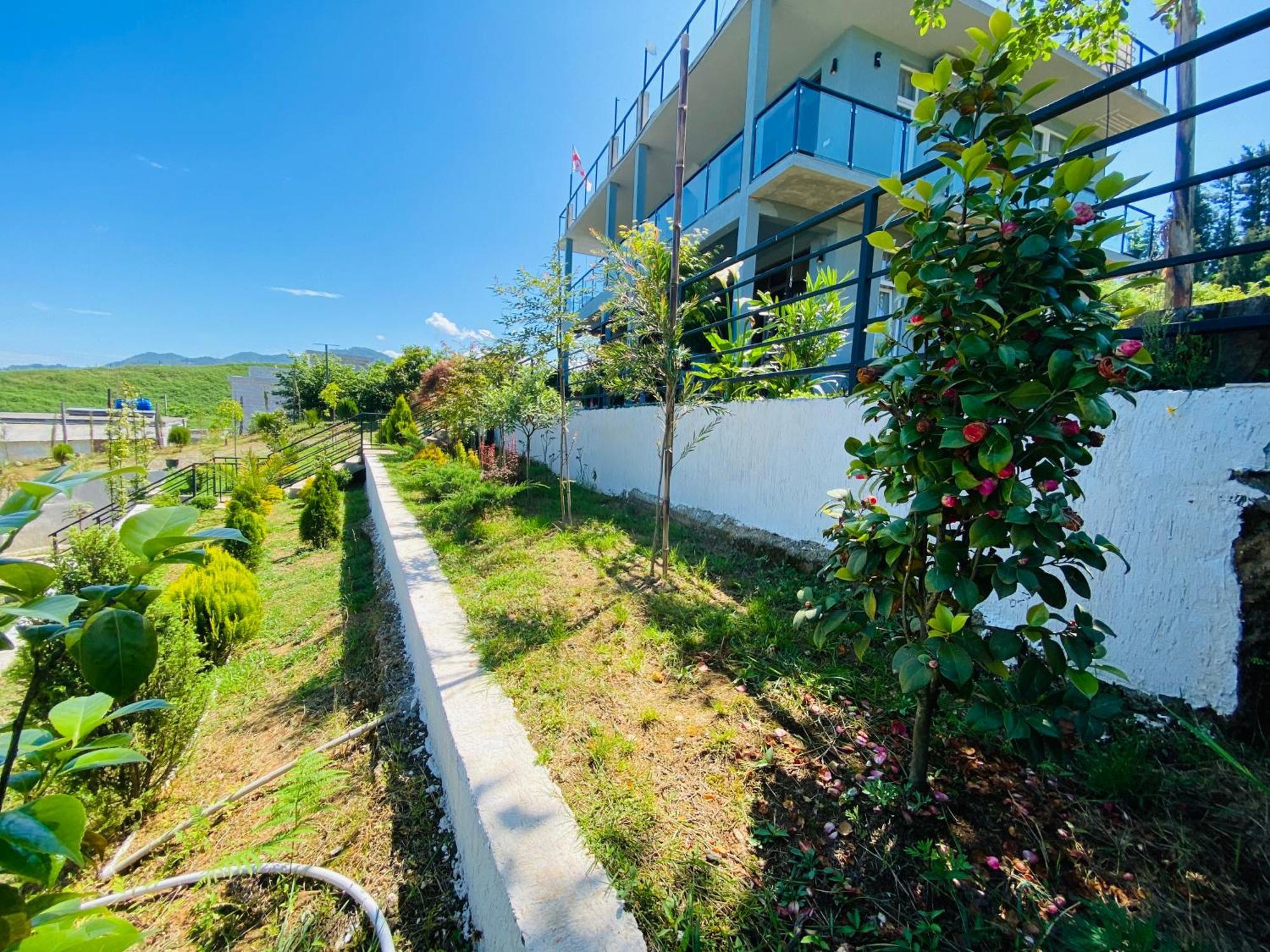 Family Hotel Sunset Chakvi Ngoại thất bức ảnh